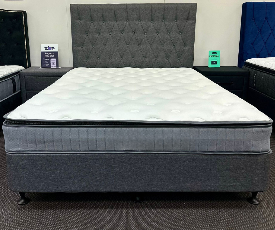 Chicago Queen Bed With Pillow Top Mattress