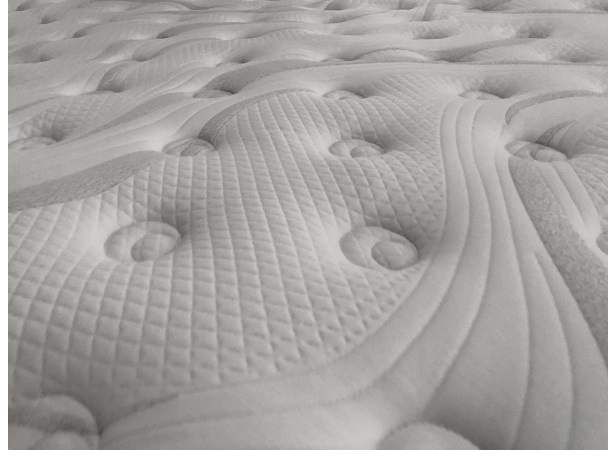 Queen Base With Pillow Top Mattress
