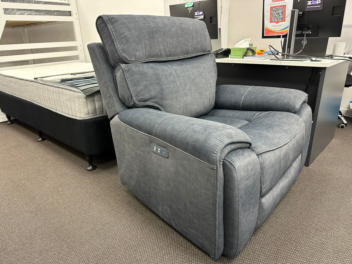 Aaron Electric Recliner Lounge Suite