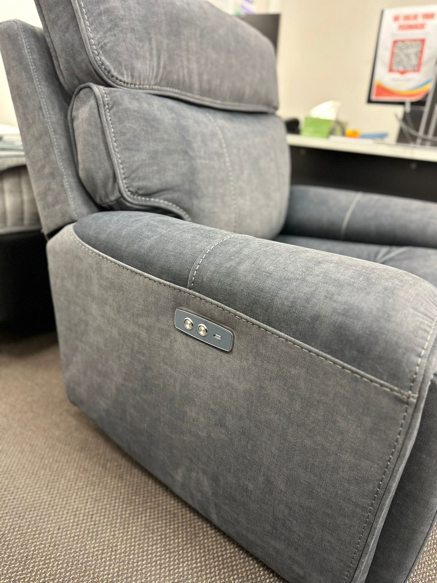 Aaron Electric Recliner Lounge Suite