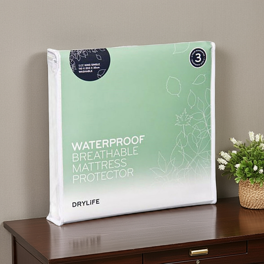 DryLife(R) Waterproof Mattress Protector
